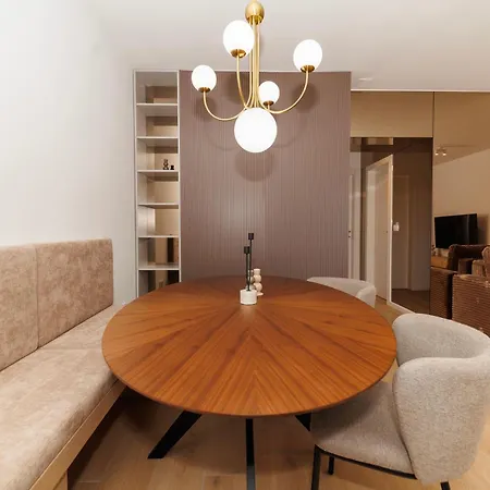 아파트 Zora By Belmont Realty 자다르