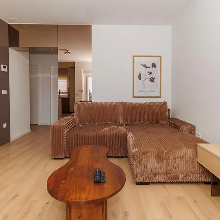 Zora By Belmont Realty Задар