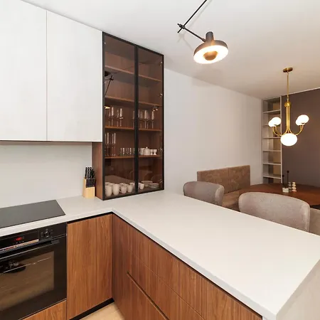 Zora By Belmont Realty Apartament