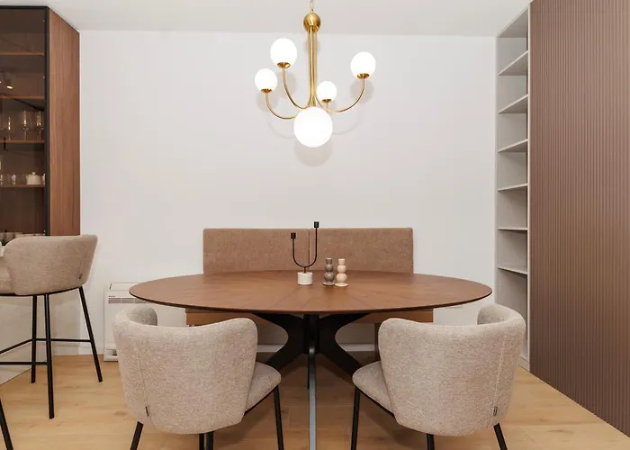 Zora By Belmont Realty Apartmán